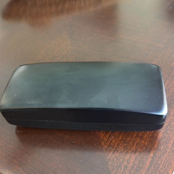 Ralph Lauren Black Leather Sunglasses Case with Embossed Logo - Picture 8 of 8